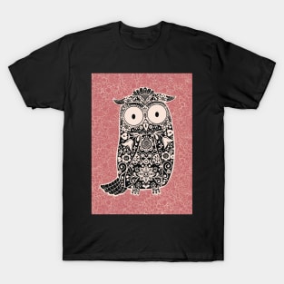 Black and White Folk Art Owl on rose pink floral background T-Shirt